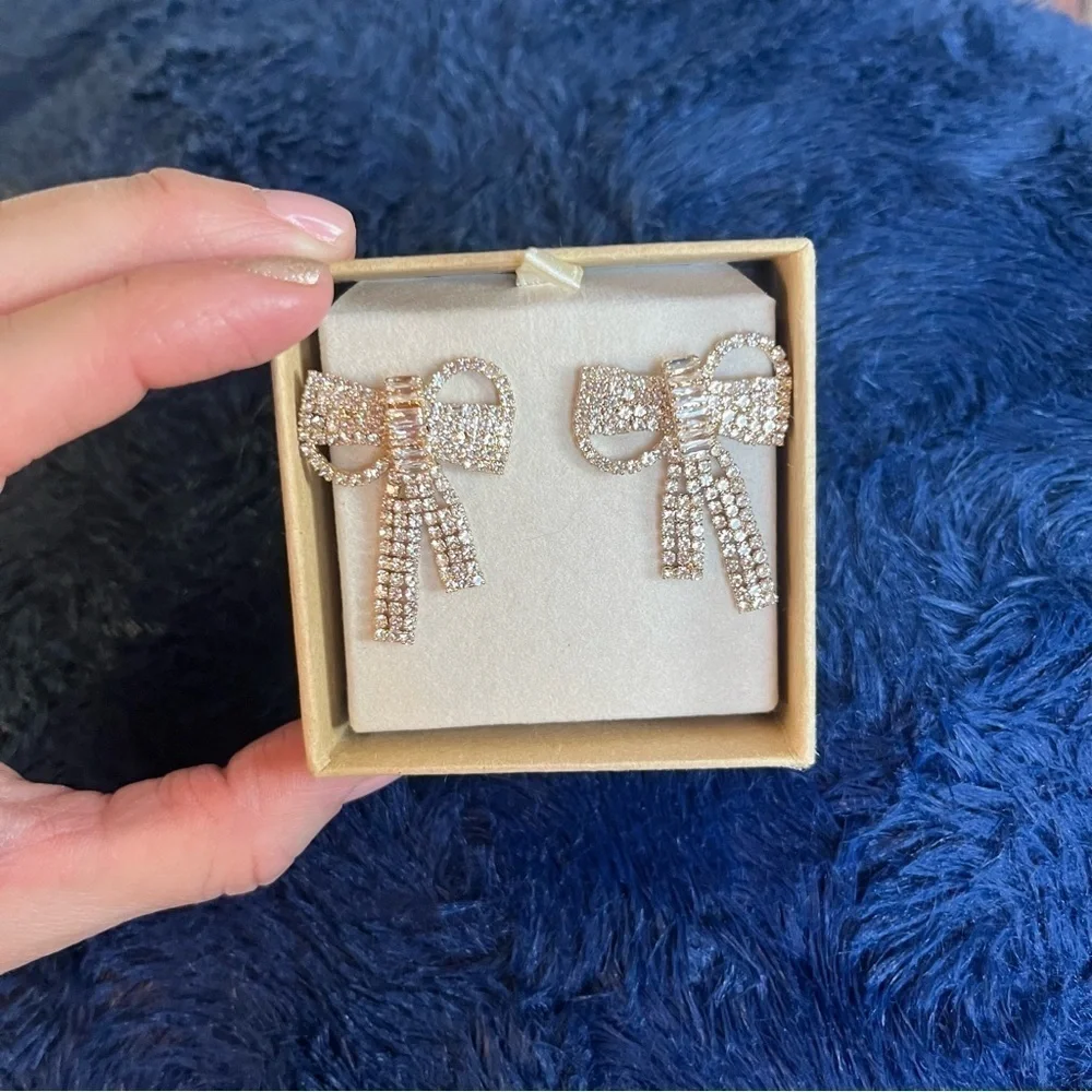 Xioose Gold Rhinestone Ribbon Bow Stud Fashion Ladies Earrings